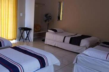 تختخواب و صبحانه Eagle S Nest Guest House