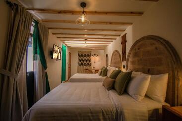 Casa Moseua Hotel Boutique
