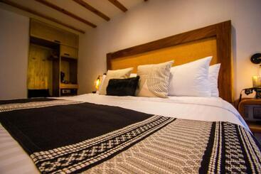 Casa Moseua Hotel Boutique