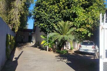 پانسیون Creg Guest House Rustenburg