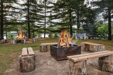 استراحتگاه Suites Sur Lac