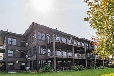 استراحتگاه Suites Sur Lac