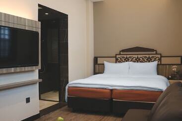 Aqueen Prestige Hotel Lavender
