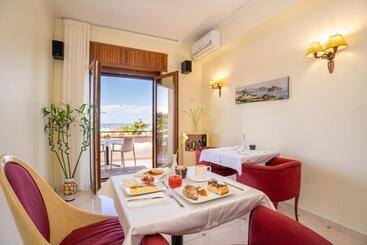 B&b Torre Talao
