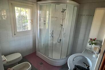 تختخواب و صبحانه La Casa Di Laura