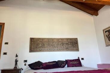 تختخواب و صبحانه La Casa Di Laura