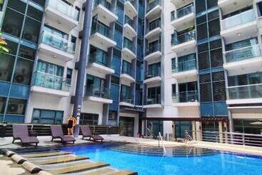 Condotel Near Naia Terminal 3