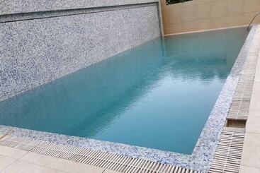 هتل White Luxury Suite