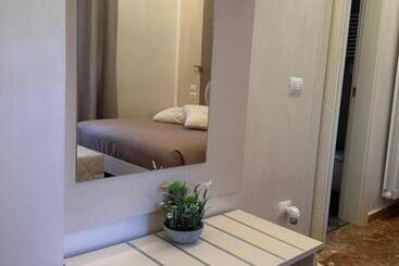 پانسیون Comforthouse Lavilla
