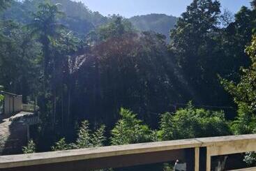 پانسیون Recanto Da Floresta