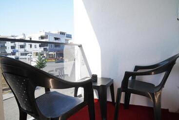 تختخواب و صبحانه Didim Palace