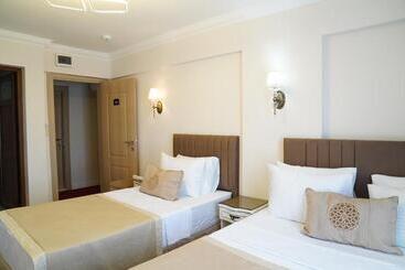 تختخواب و صبحانه Didim Palace