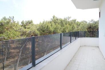 تختخواب و صبحانه Didim Palace