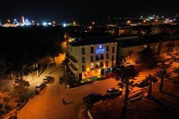تختخواب و صبحانه Didim Palace