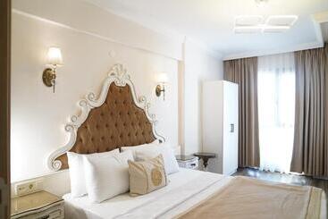 تختخواب و صبحانه Didim Palace