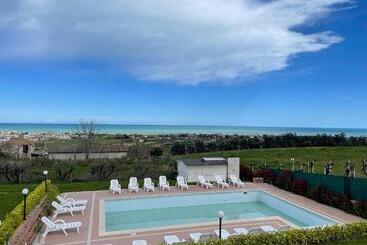 Vigneto   Italian Restaurant & B&b