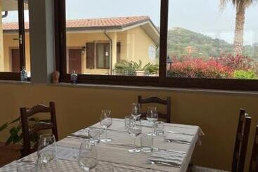 Vigneto   Italian Restaurant & B&b
