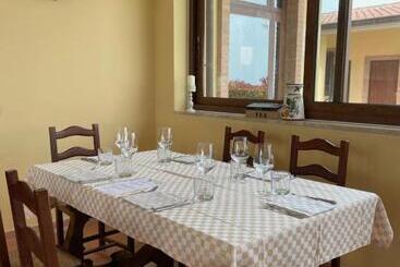 Vigneto   Italian Restaurant & B&b