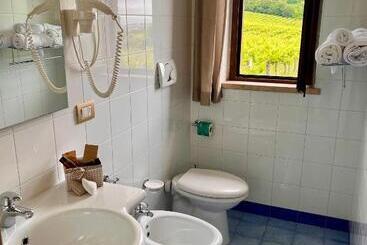 Vigneto   Italian Restaurant & B&b
