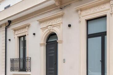 تختخواب و صبحانه Lior Apartment