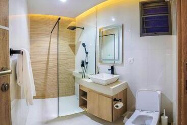 هتل C. Apartments Annex