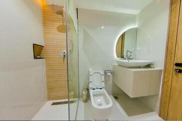 هتل C. Apartments Annex