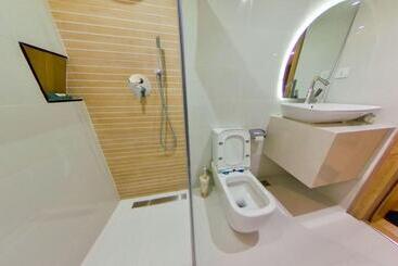 هتل C. Apartments Annex