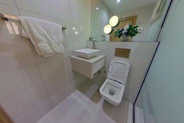 هتل C. Apartments Annex