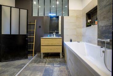 Jacuzzi, Mer 3 Min, B&b