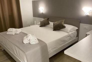 Moma B&b