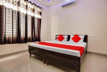 Flagship Hotel Gh Residency