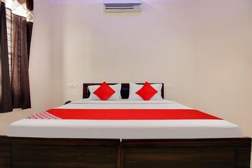 Flagship Hotel Gh Residency