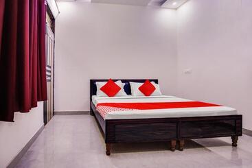 Flagship Hotel Gh Residency