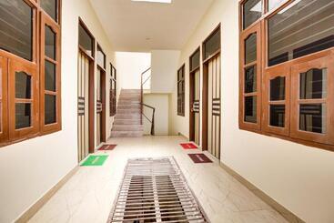 Flagship Hotel Gh Residency