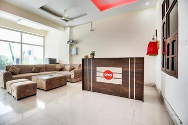 Flagship Hotel Gh Residency