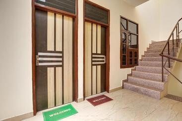 Flagship Hotel Gh Residency