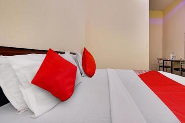 Flagship Hotel Gh Residency