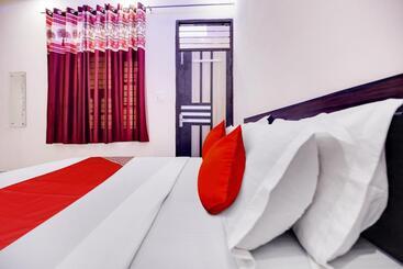Flagship Hotel Gh Residency