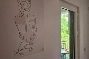 پانسیون Bela Kuća Studio Apartments Na Korak Do Mora A Step To The Sea