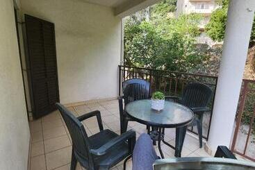 پانسیون Bela Kuća Studio Apartments Na Korak Do Mora A Step To The Sea