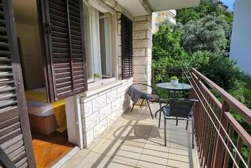 پانسیون Bela Kuća Studio Apartments Na Korak Do Mora A Step To The Sea