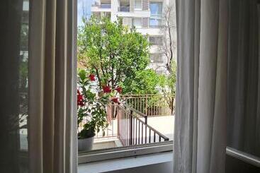 پانسیون Bela Kuća Studio Apartments Na Korak Do Mora A Step To The Sea