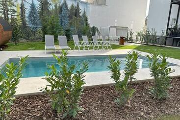 Dohnanyi Villa By Chors