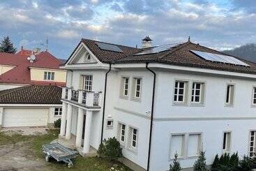 Dohnanyi Villa By Chors