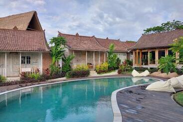 هتل Spaces Bali