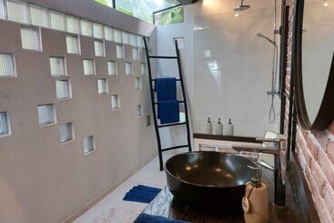 هتل Spaces Bali