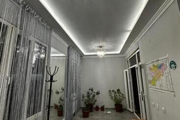 پانسیون Guest House Family7