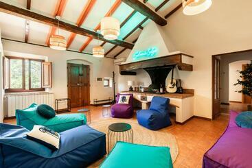 Selvuccia Lodge   Ostello Agricolo