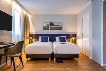 هتل Mercure Toulouse Aeroport Blagnac