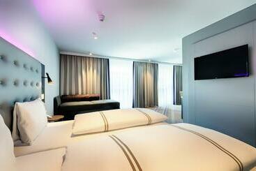 هتل Premier Inn Darmstadt City Centre